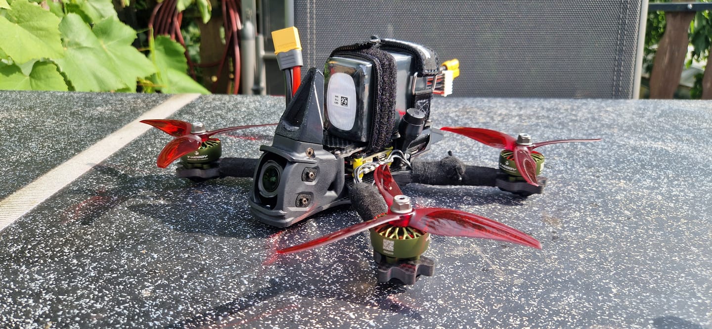 Customer photo review of it's 2306.5 1750KV Motor