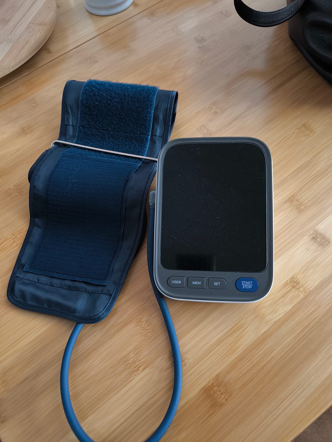 Customer photo review of Blutdruckmessgerät V8 Ultra – Next-Gen Präzisionssensor für klinisch genaue Messungen