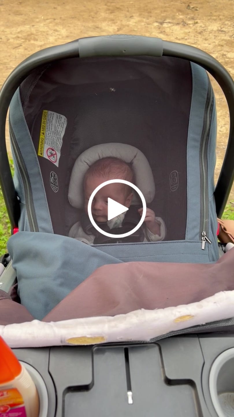 Customer video review of Summer Stretch GlizCover™ - Petrol