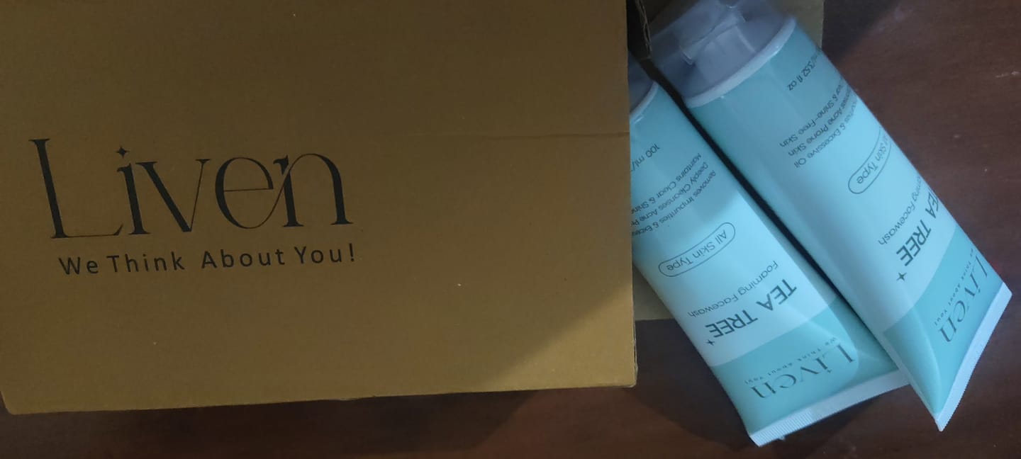 Customer photo review of Tea Tree Foaming Facewash