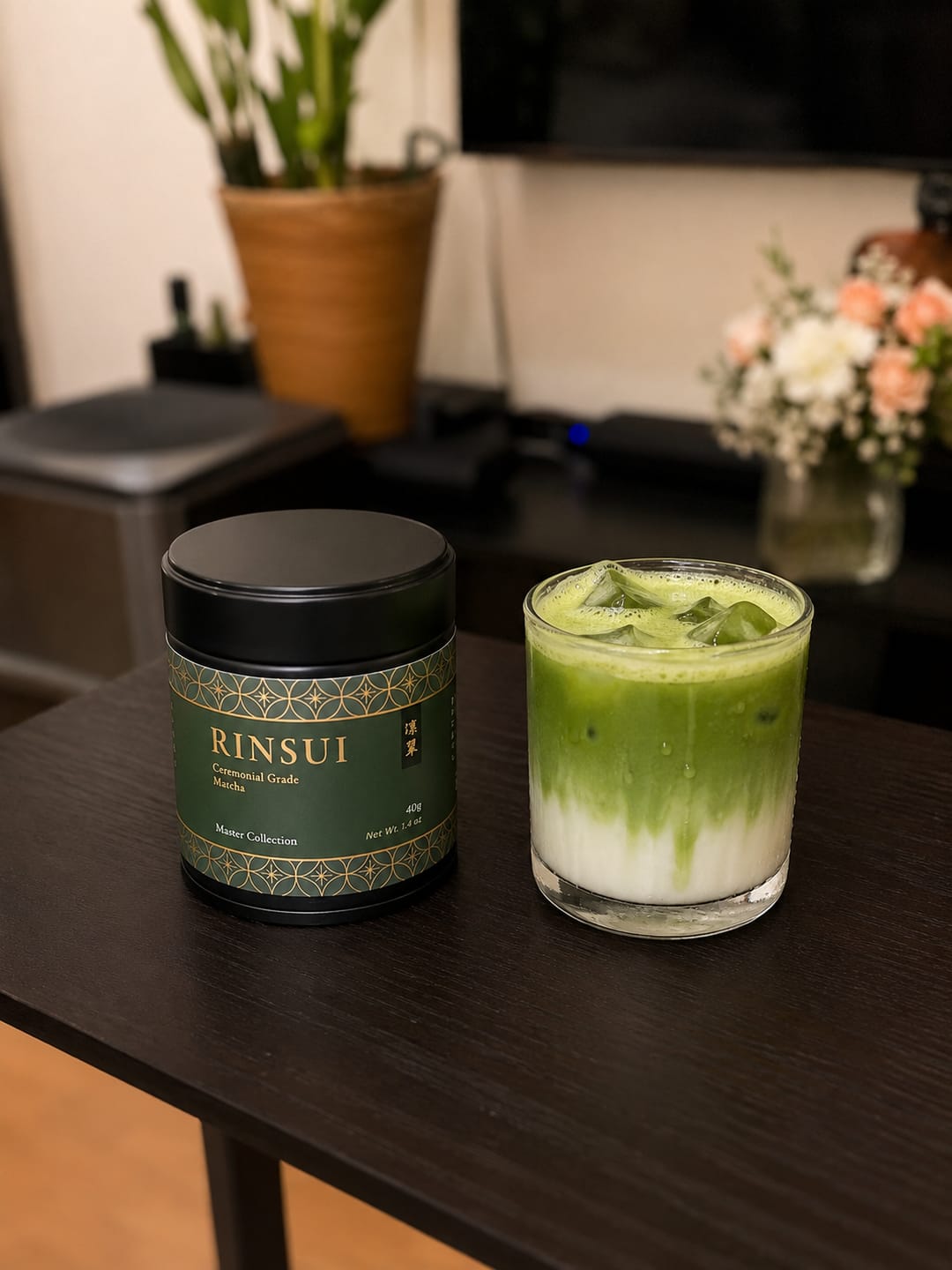 Master Collection matcha with a creamy green matcha latte.