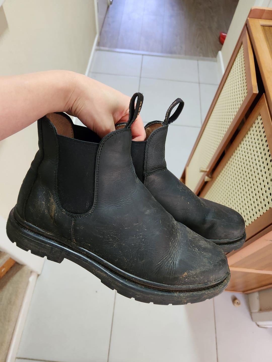 Customer photo review of Kit Limpieza Mantención Cuero Graso Liso Botines Zapatos Renovador