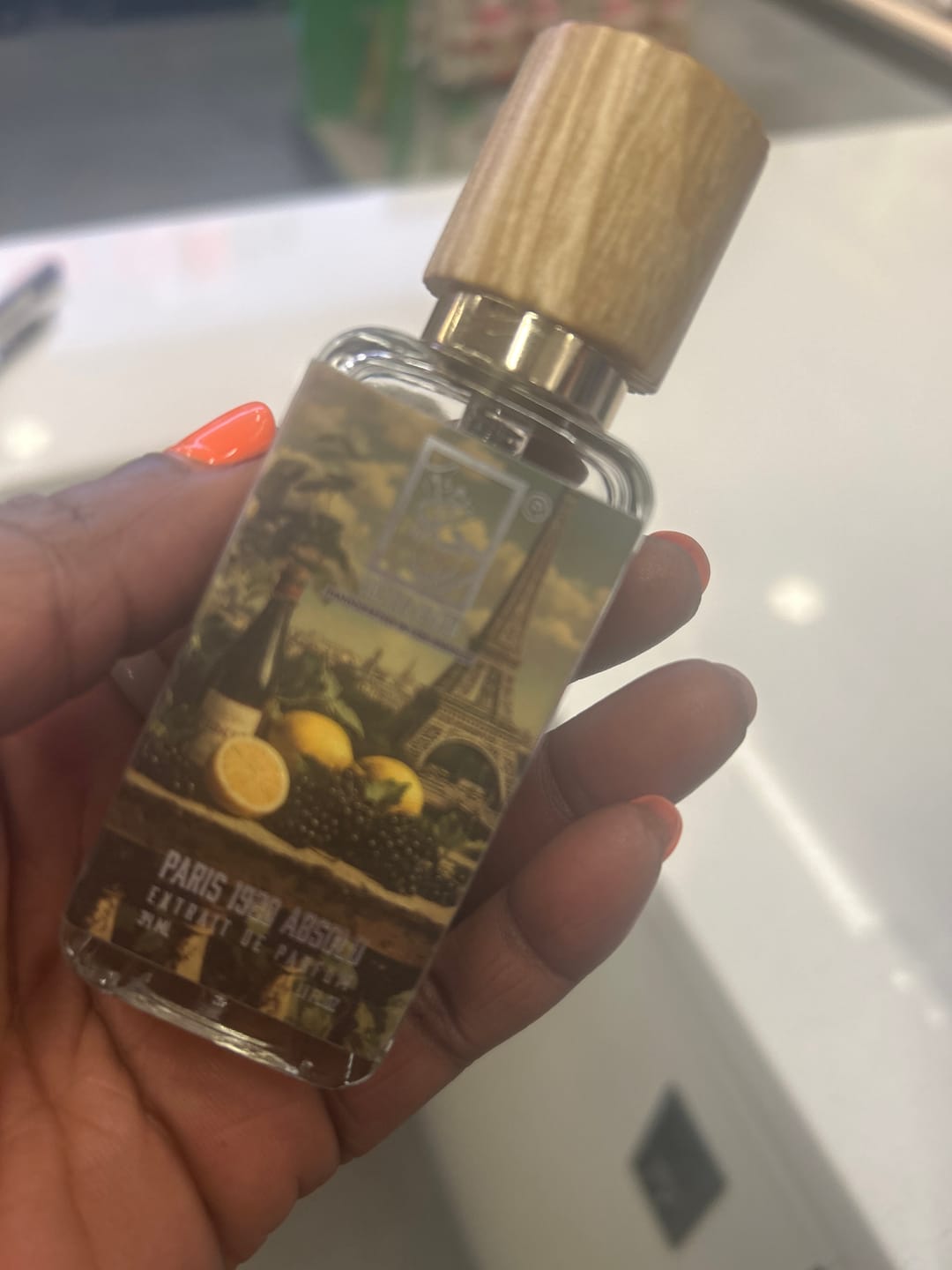 Customer photo review of Paris 1920 Absolu