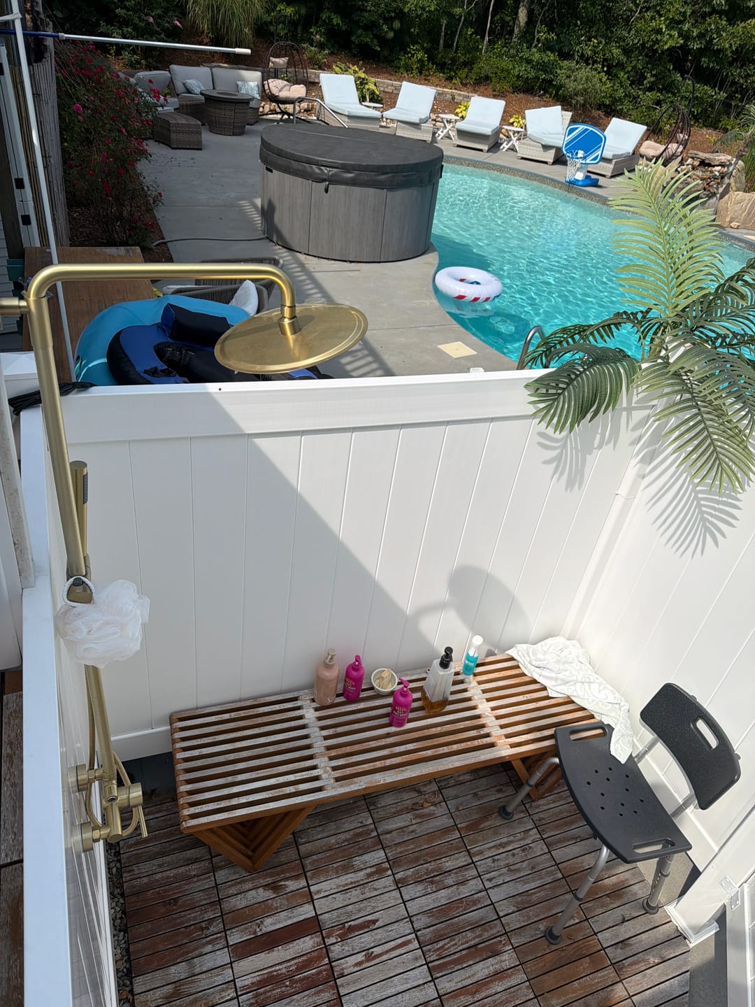 Customer photo review of Dua-Function Outdoor Shower with Handheld and Rain Showerhead