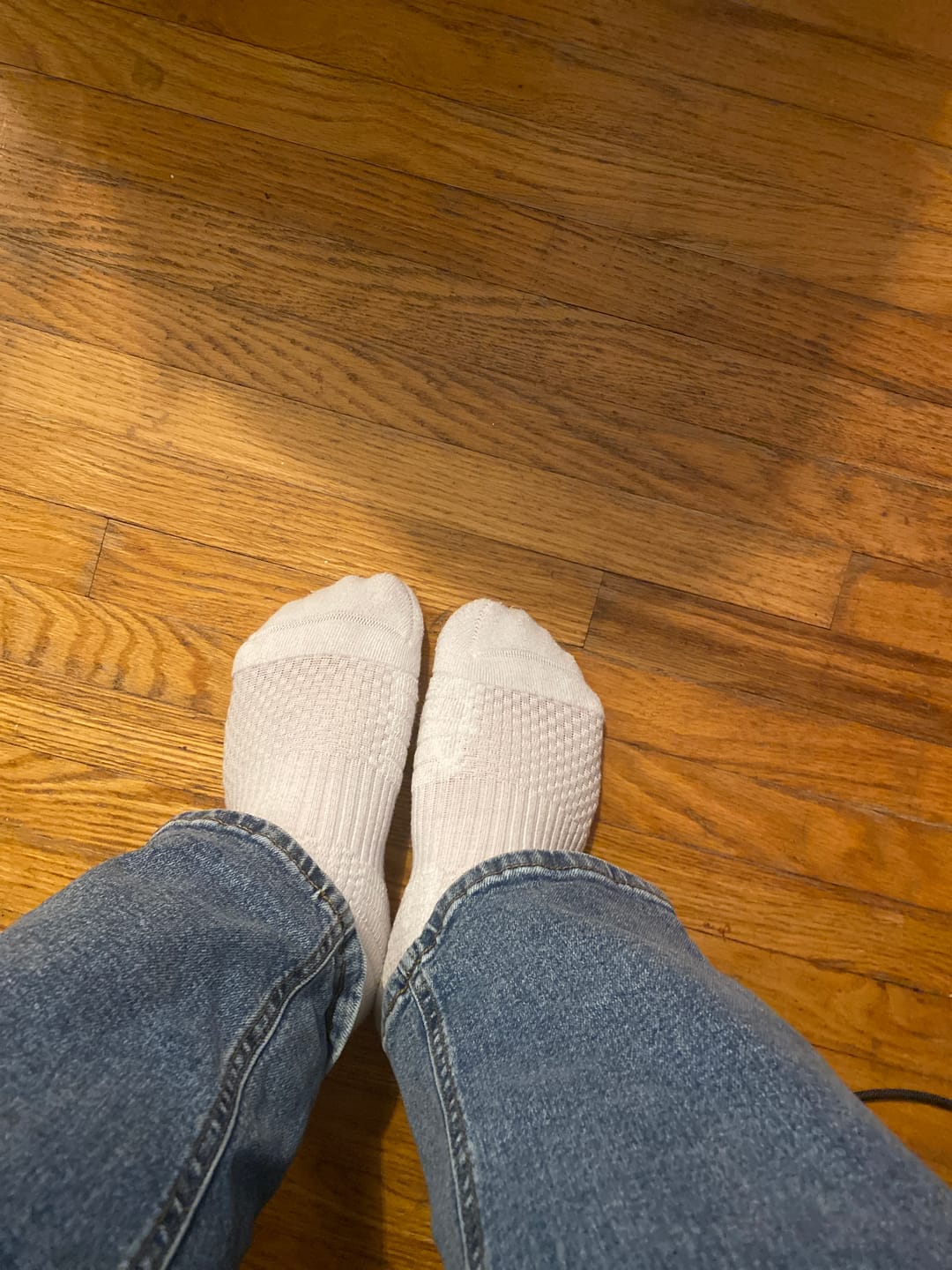 Customer photo review of White Ankle Compression Socks 5-Pack Bundle