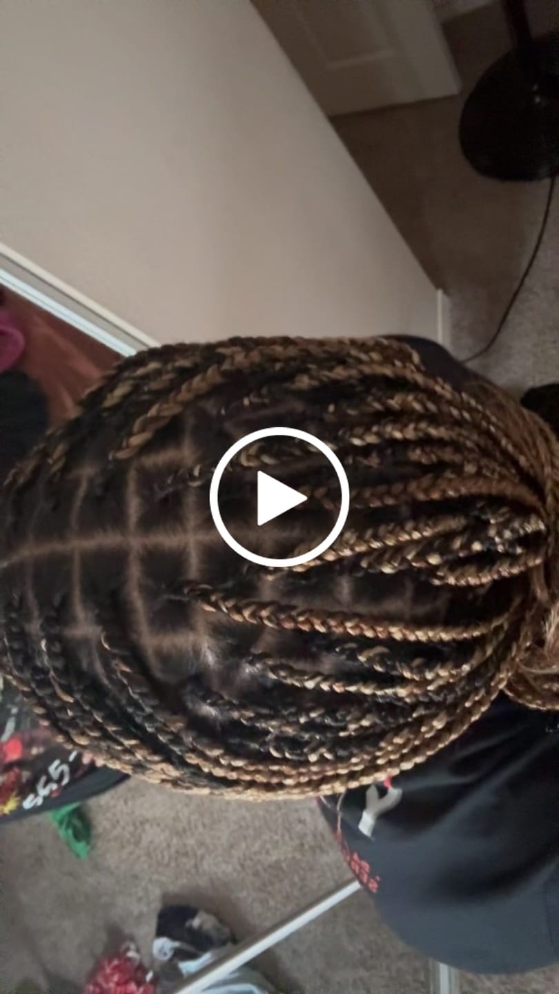 Customer video review of Sensationnel Xpression 3x Pre-Stretched Braiding Hair - 58"