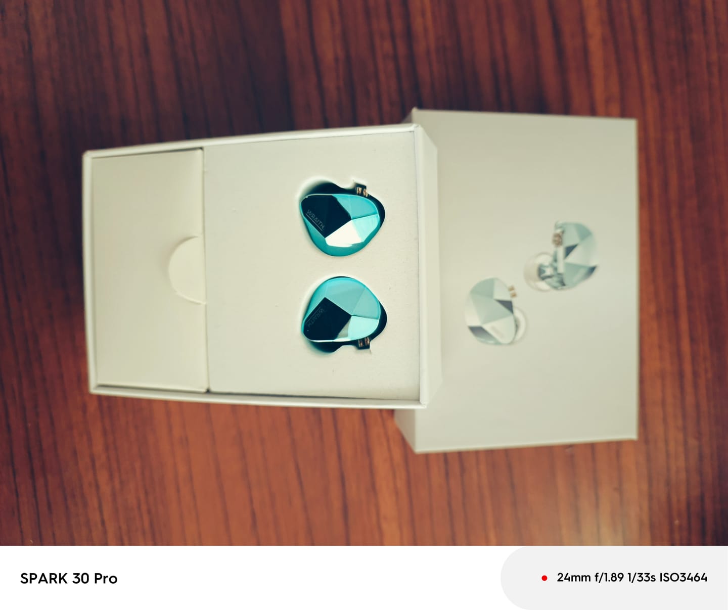 Customer photo review of Wraith Sense IEM Kulaklık