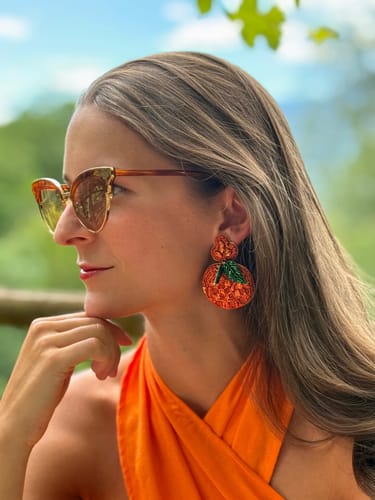 Customer photo review of Auffällige SoutacheOhrringe als Orange
