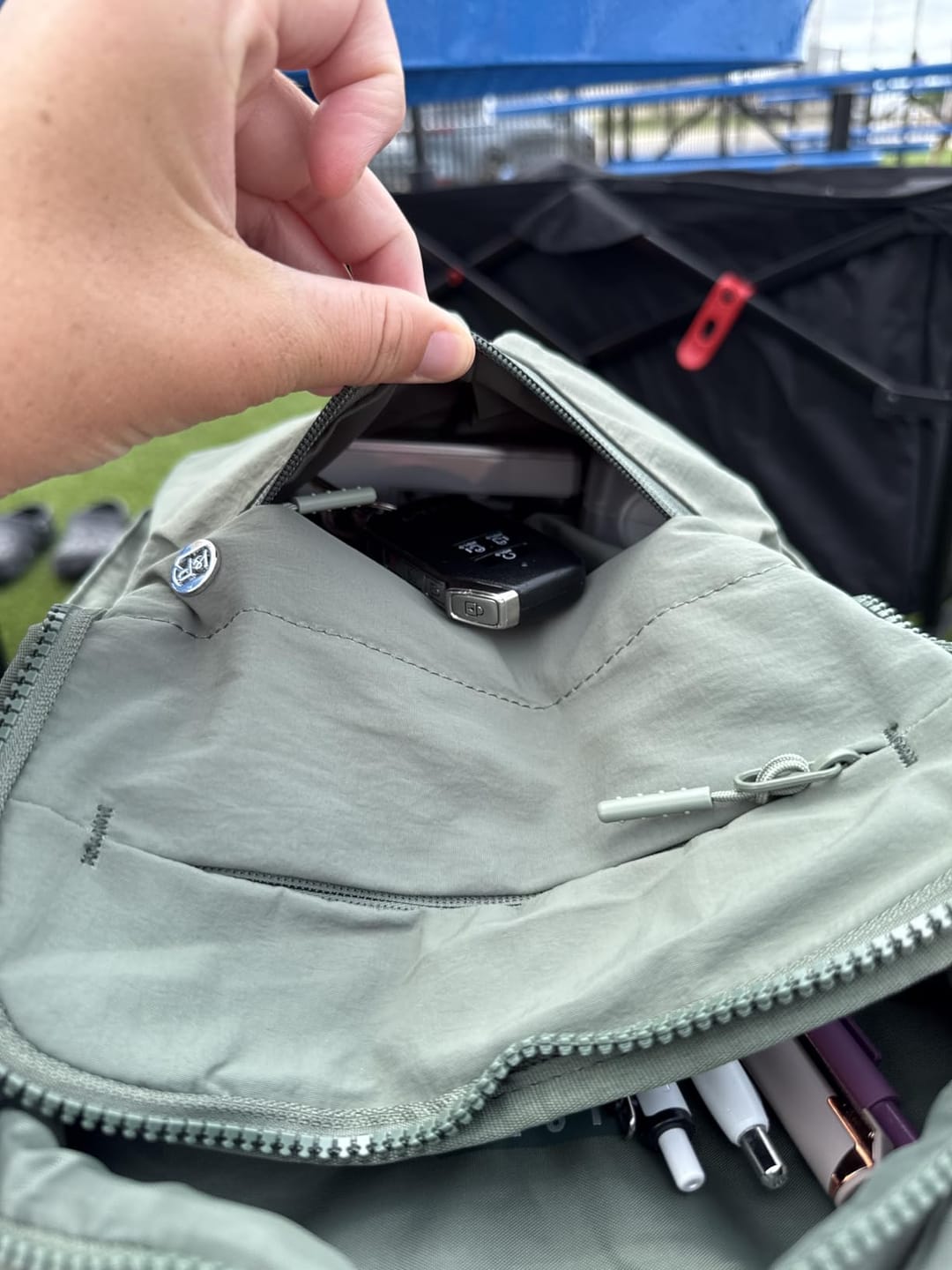 Customer photo review of Carrier MiniMax- תיק גב מיני מרווח