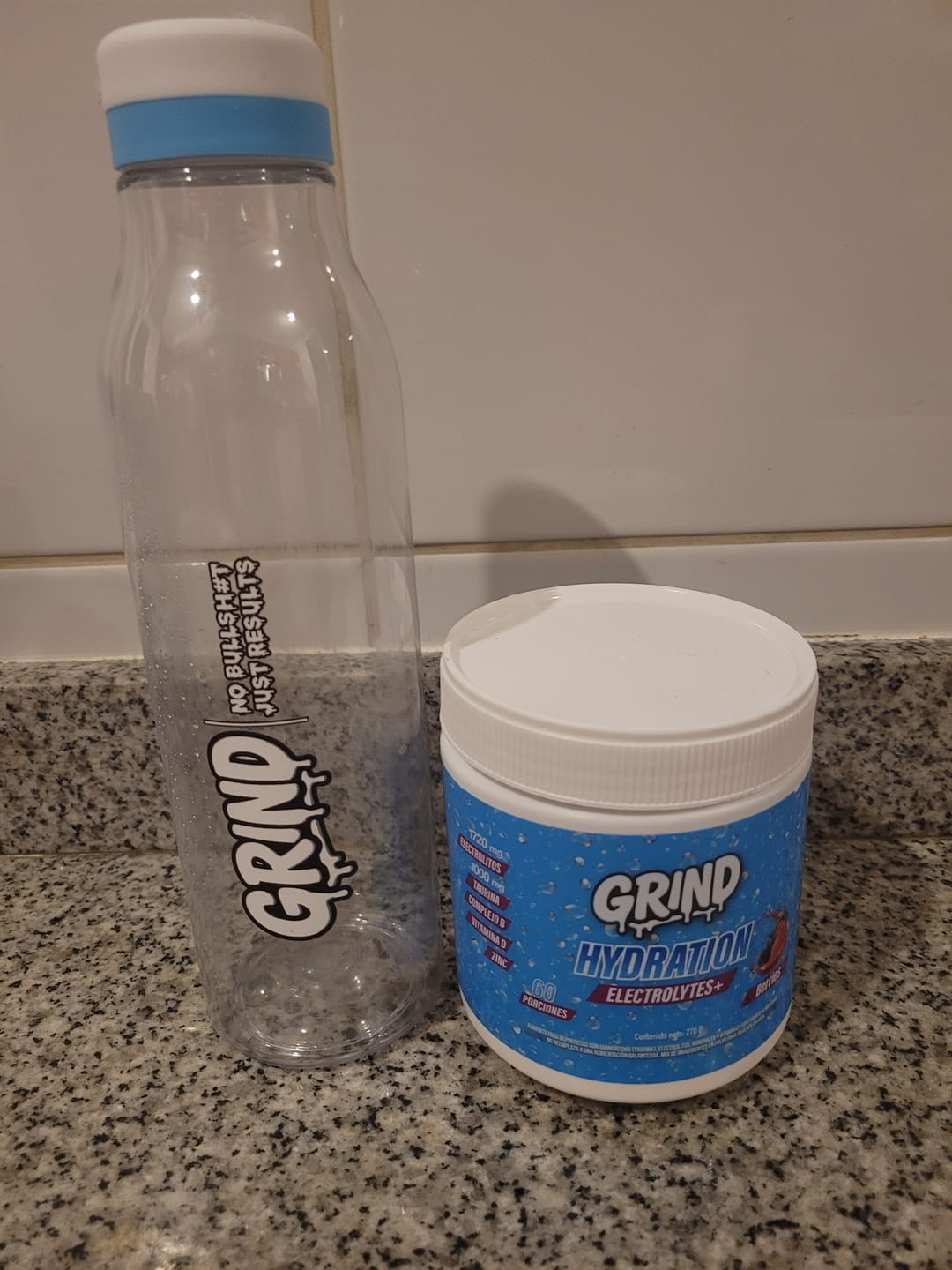 Customer photo review of Grind Hydration | Electrolitos Premium – 60 Porciones ( Sabor Berries)