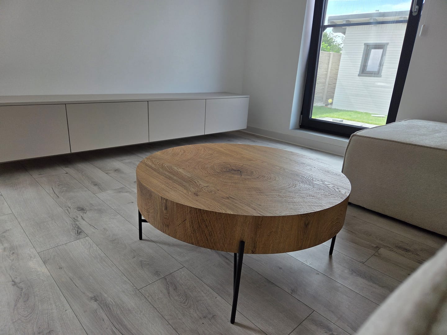 Customer photo review of Masuta cafea BROOKLYN, stejar natural/negru, 80x80x37 cm