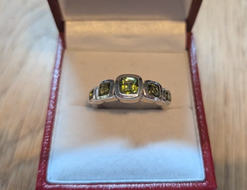 Customer photo review of Candy Peridot 5 Stone Ring