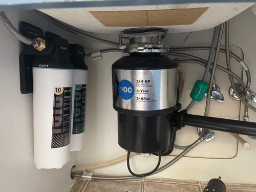 Customer photo review of Frizzlife DW10 Untertisch-Wasserfiltersystem, NSF/ANSI 53&42 zertifizierte Elemente, direkt angeschlossener 2-stufiger Wasserfilter
