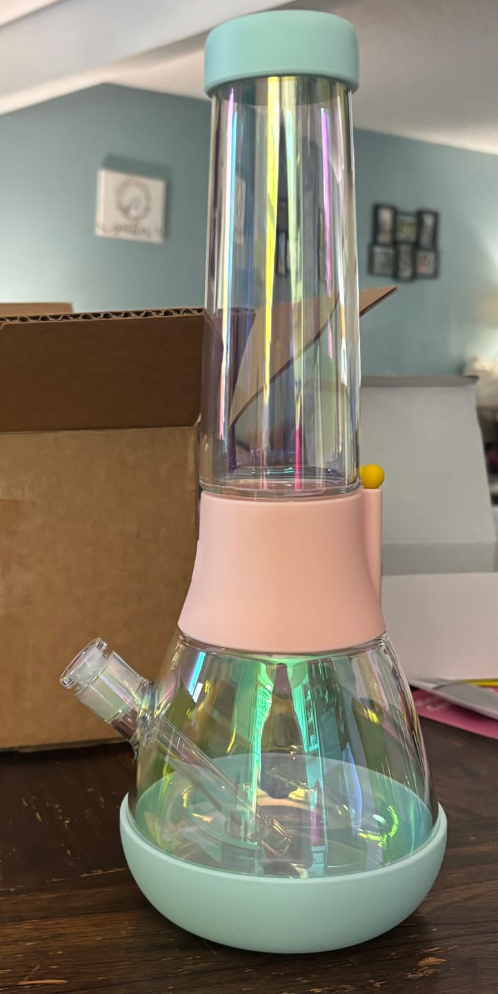 Customer photo review of Bong Base Iridescent