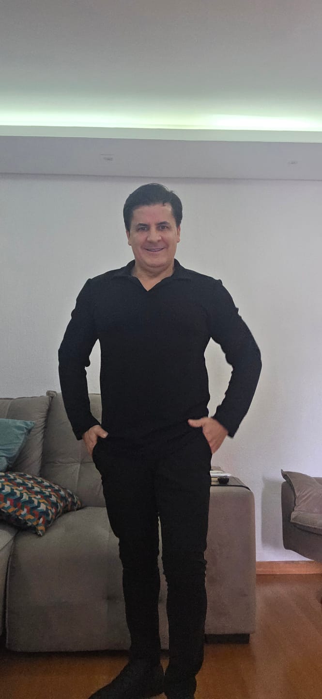 Customer photo review of Camisa Polo Italiana Tricot Manga Longa Preta