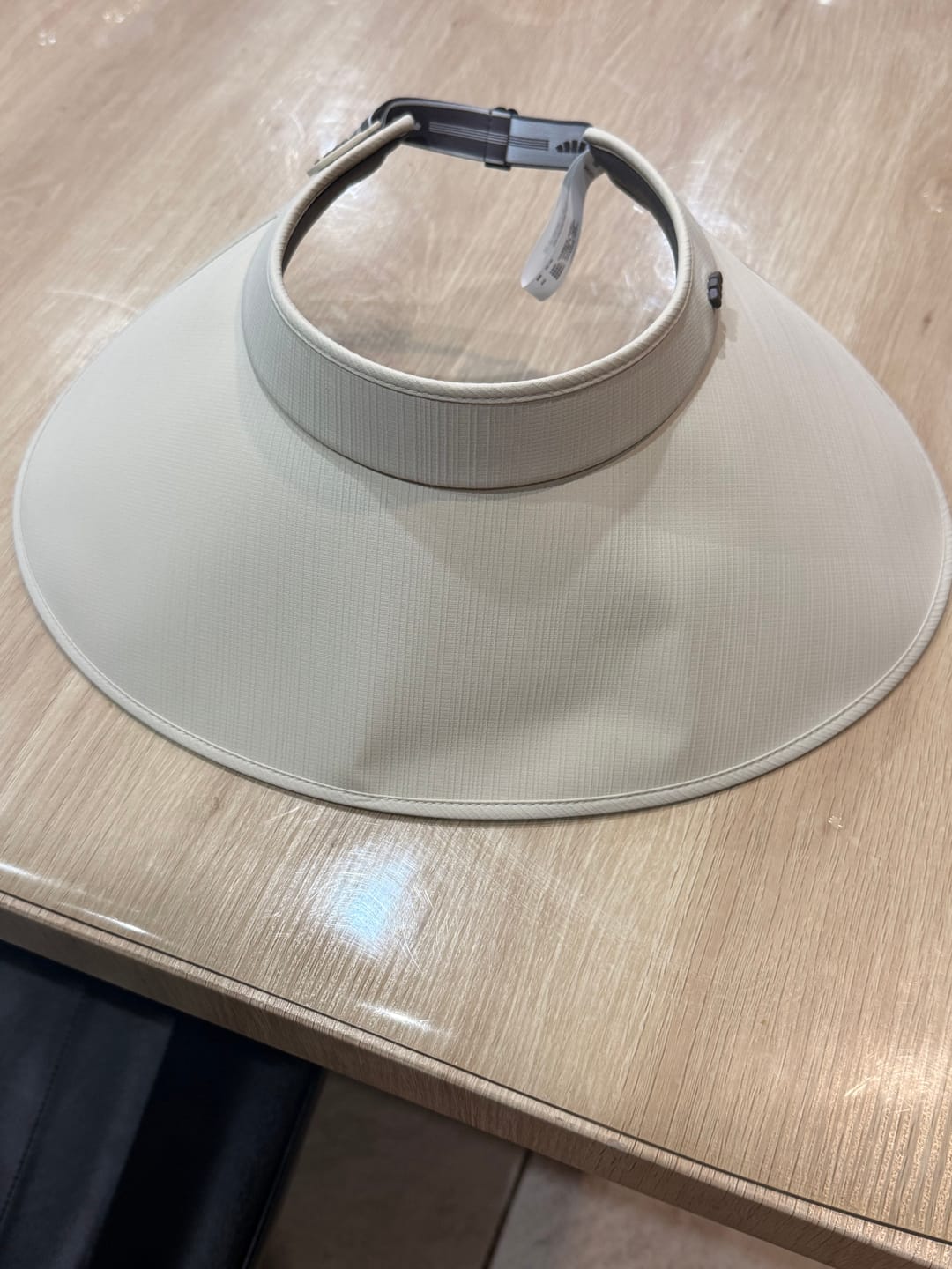 Customer photo review of Women's Ultra Wide Brim Bonnet-Style Visor UPF100+ BM563