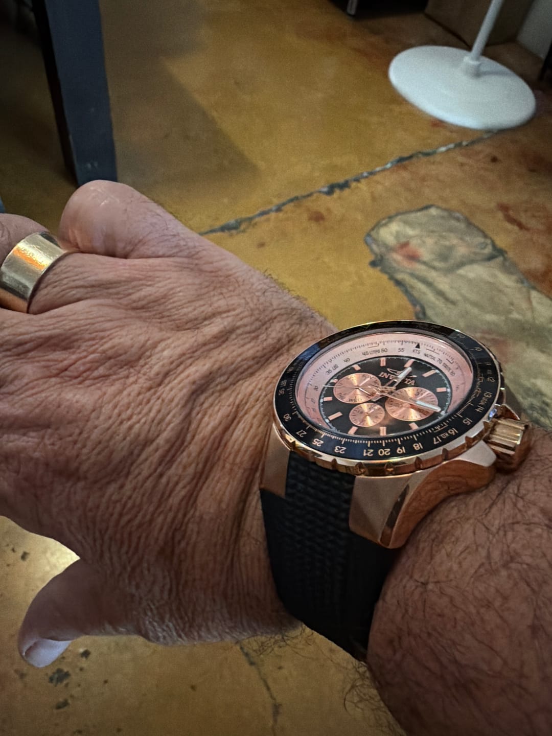 Customer photo review of Reloj Deportivo Para Hombre Invicta Aviator 39265 - Oro Rosa