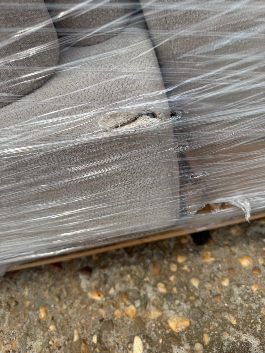Customer photo review of Colțar extensibil dumonde cu ladă de depozitare Loana XL Vibe Bej 06 335x185 cm