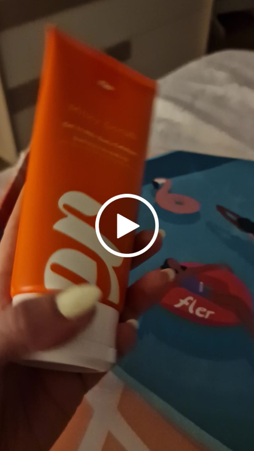 Customer video review of Milky Scrub