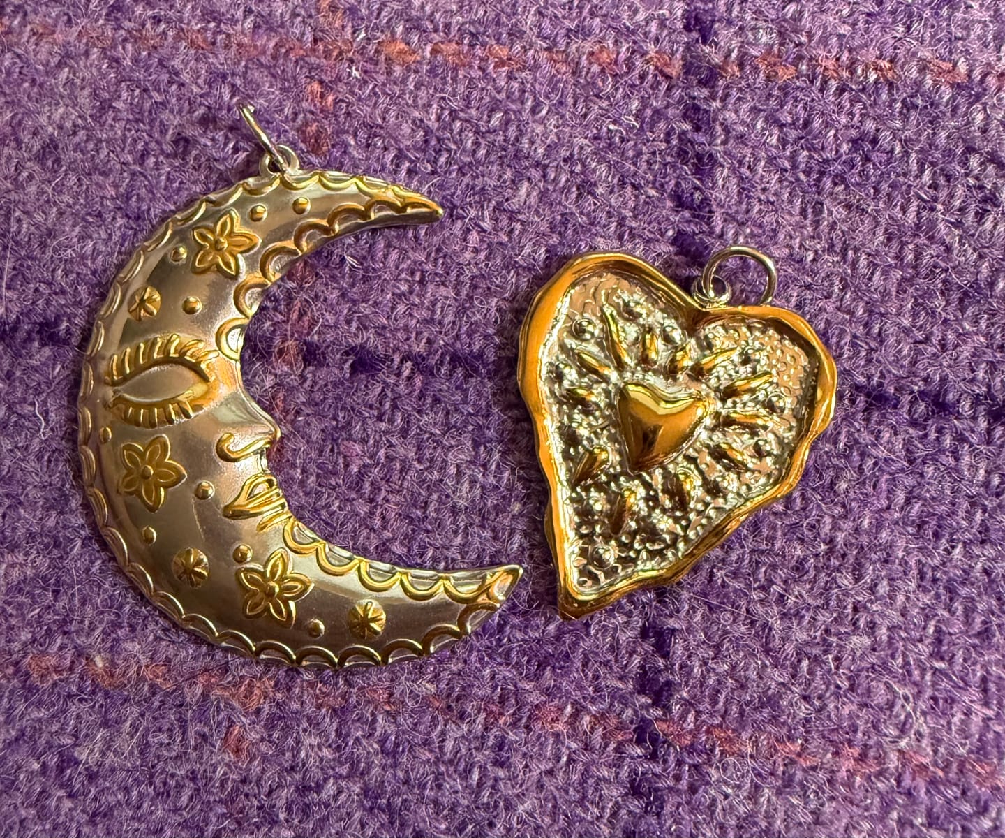Customer photo review of 2 Tone Charm Bundle (2 Charms) TT LIVE CHARM PICKS