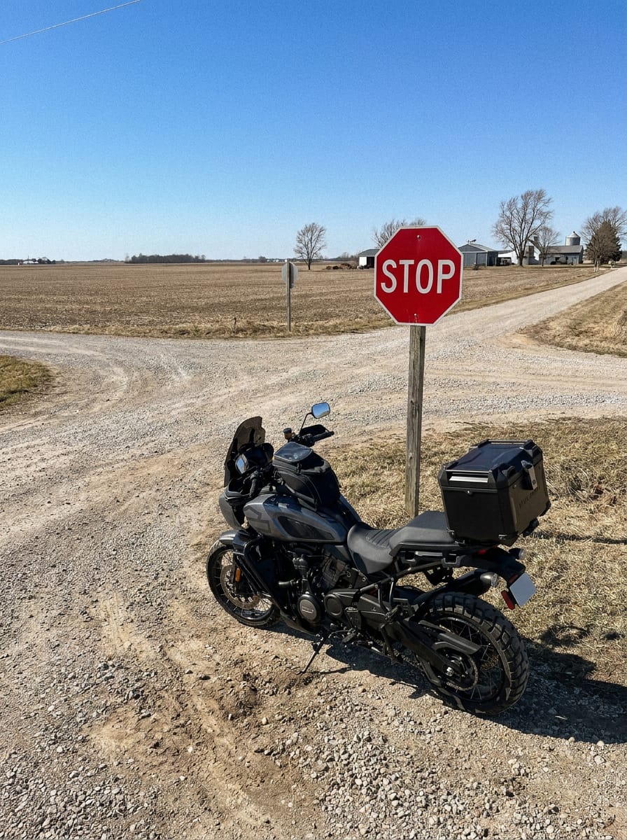 Customer photo review of 38L - Apex XL Harley Pan America RA1250/S Aluminum Top Case Black