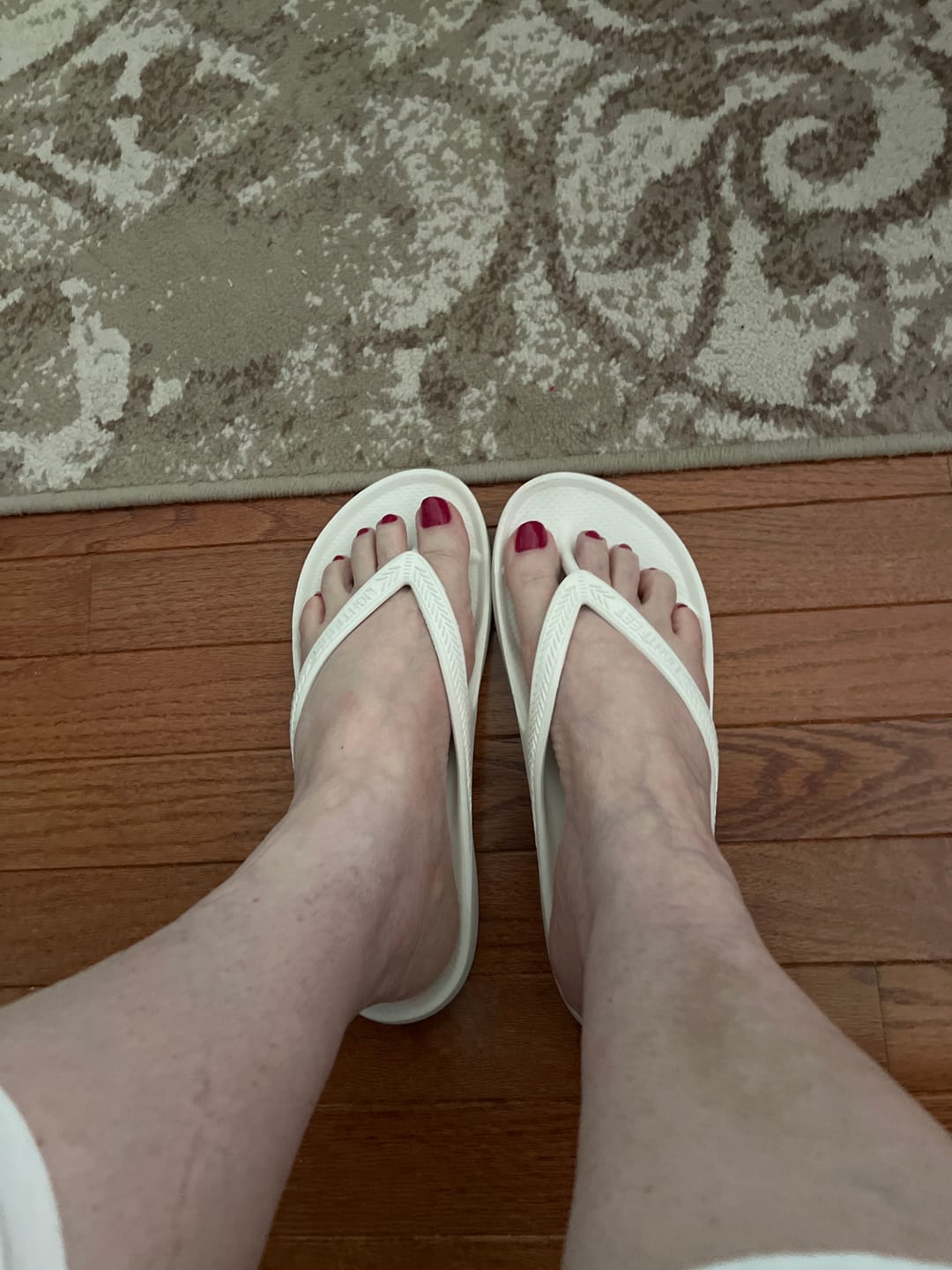 Customer photo review of White - Arch Support Flip Flops