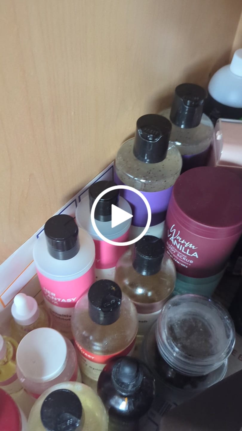 Customer video review of Refresh Plant Based Yoni Gel Wash (pH Balancing) - 3 pk