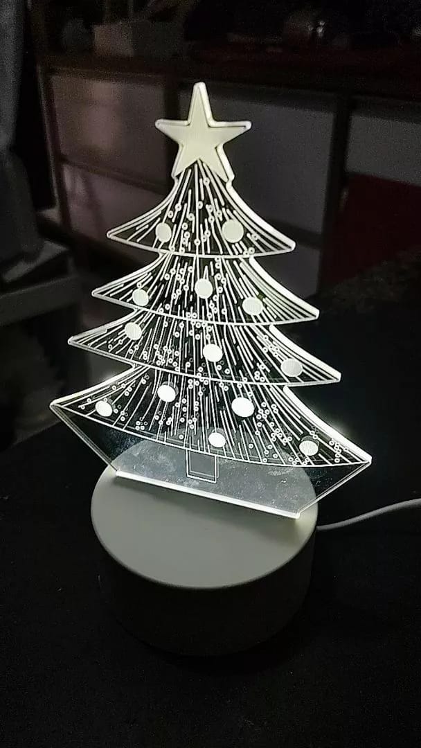 Customer photo review of Luminária de Mesa LED 3D Árvore de Natal