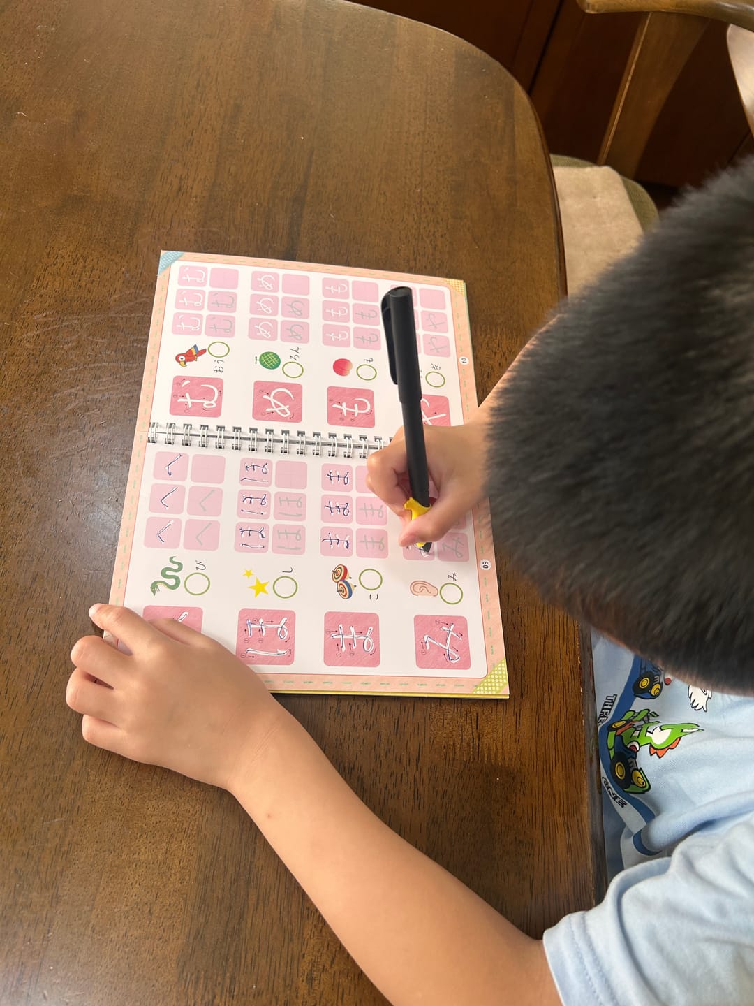 Customer photo review of まほうのドリル専用ペン(替芯5本・矯正グッズ付)