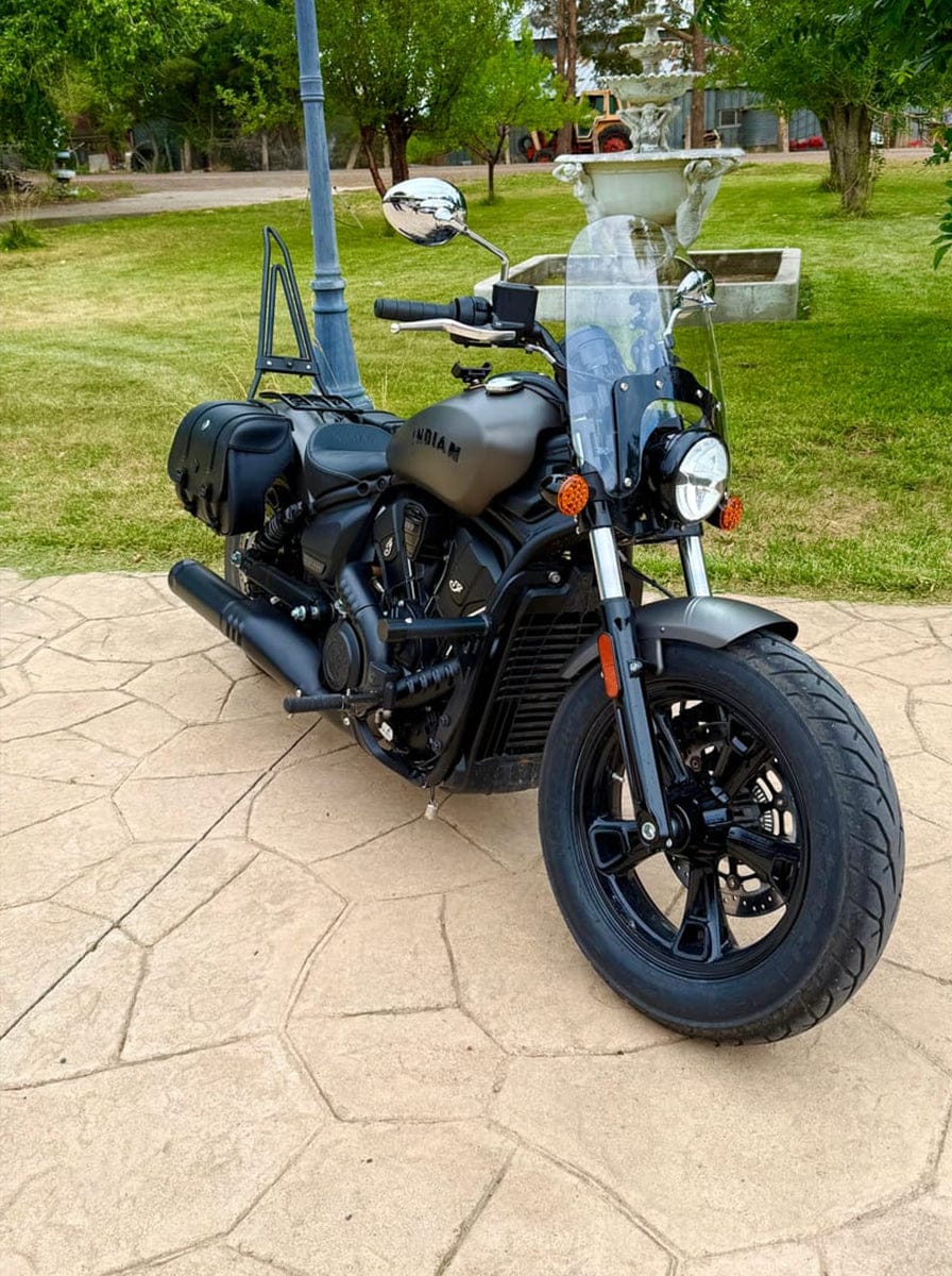 Customer photo review of 25L - SpiritBlade Medium 2025+ Indian Scout Sixty Bobber Leather Motorcycle Saddlebags