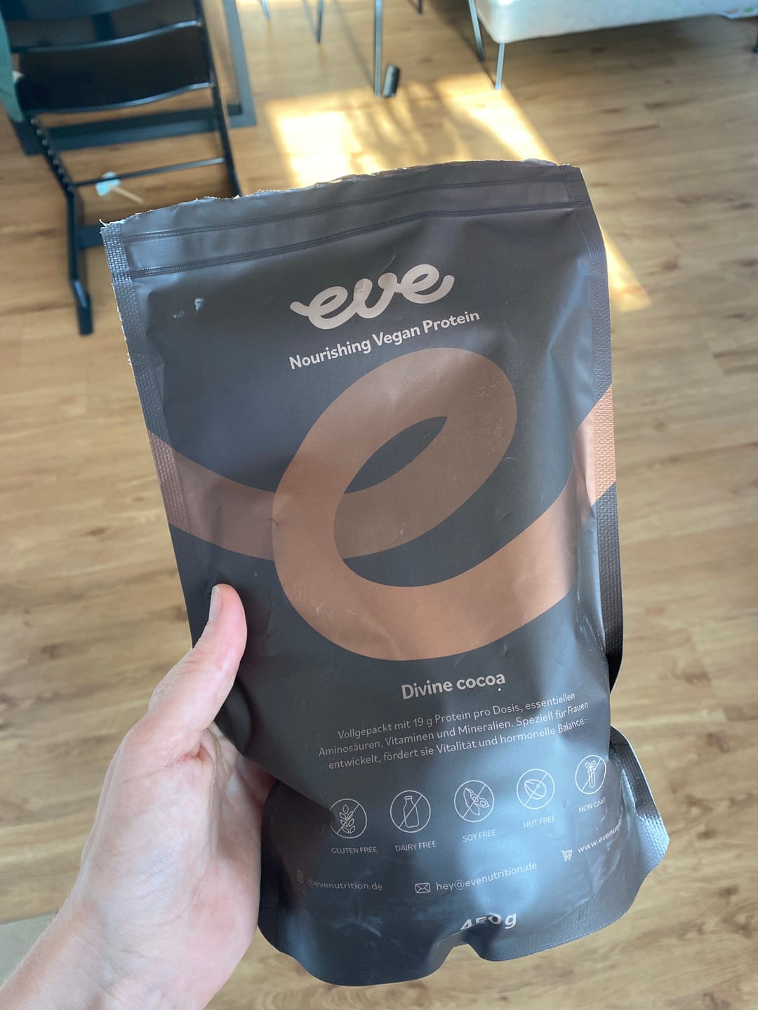 Customer photo review of Divine Cocoa Protein (vegan)