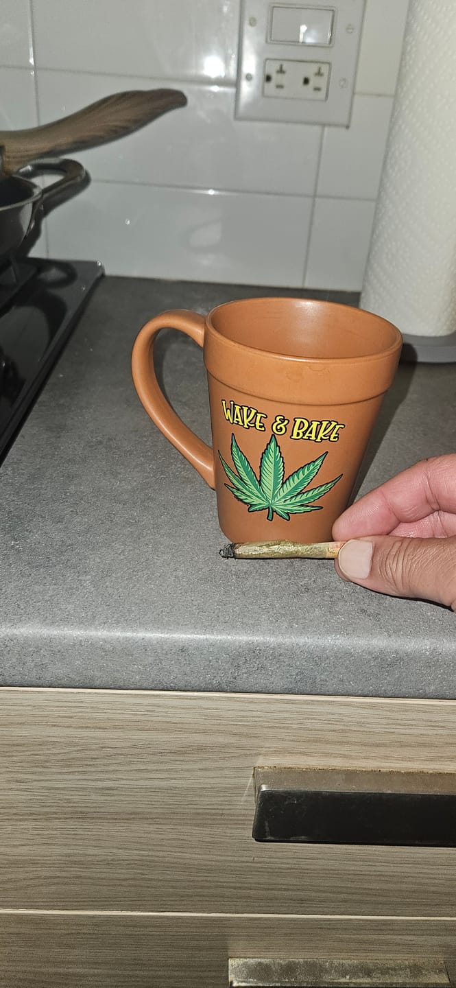 Customer photo review of Gorilla Glue - Minis - 14 Grams - Hybrid