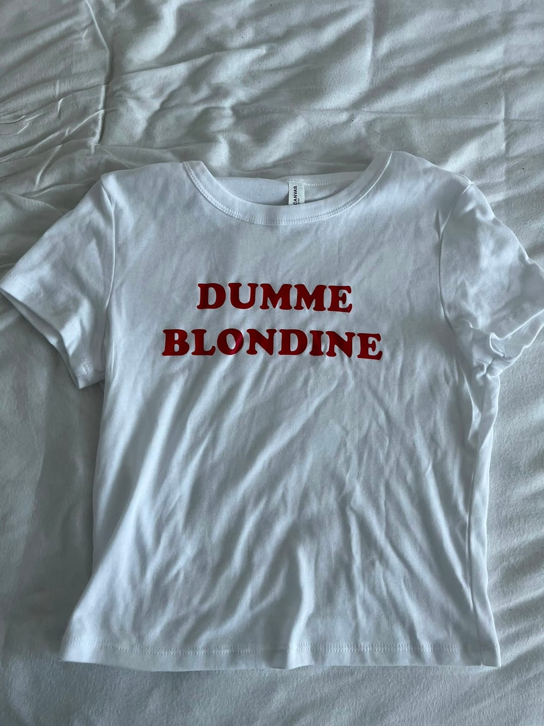 Customer photo review of Dumme Blondine Baby Tee
