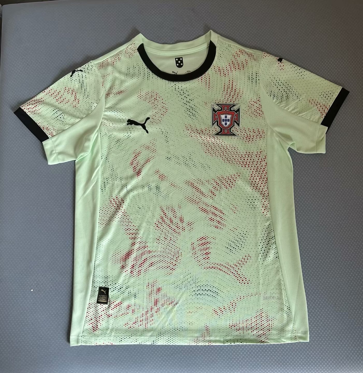 Customer photo review of Camisola Feminina Portugal II 25/26