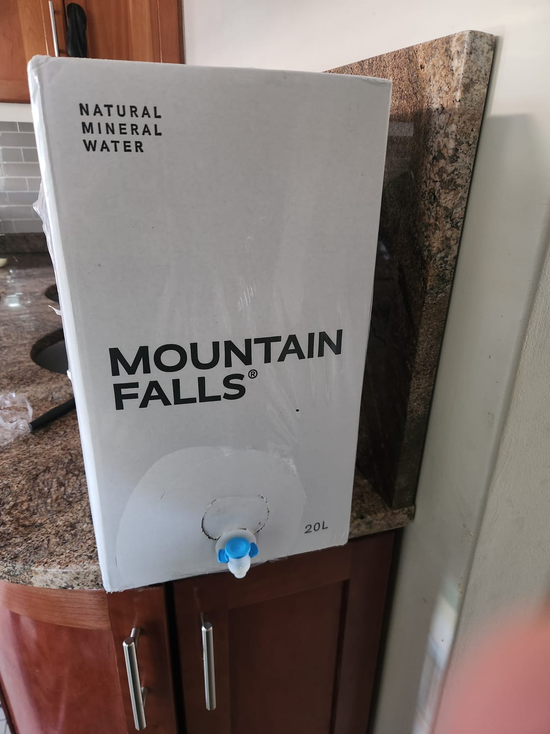 Customer photo review of AcquaBox by Mountain Falls 20L – STILL Mineral Water (on tap Bag-in-Box)