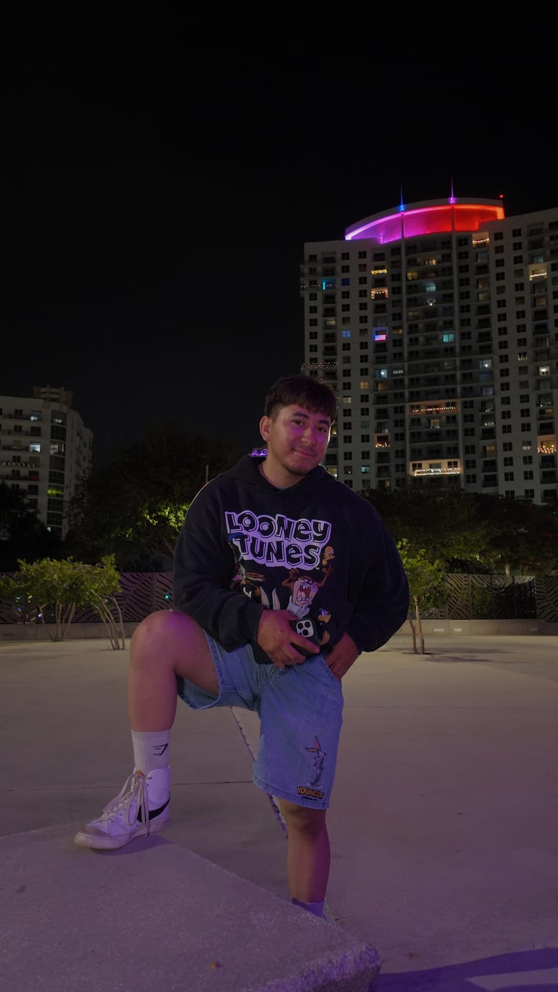 Customer photo review of 6079 - Looney Tunes Jorts