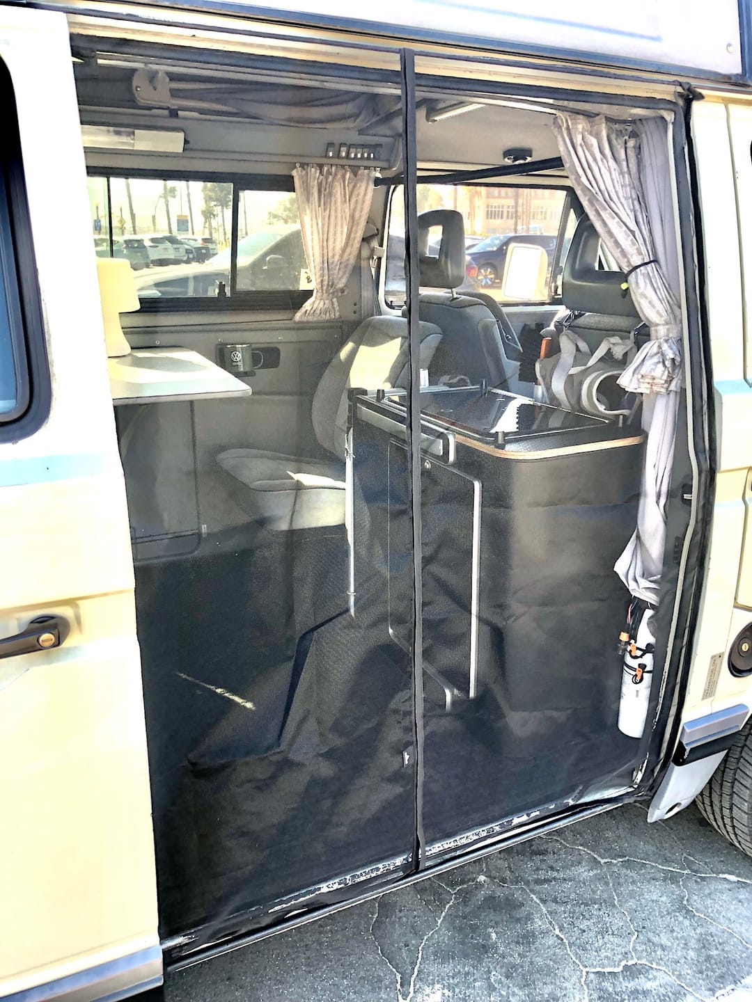 Customer photo review of Magnetic Mosquito Screen Compatible with VW T3 in BLACK
