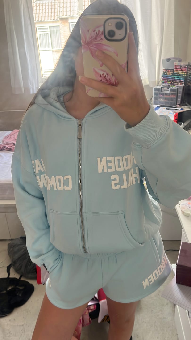 Customer photo review of GATED COMMUNITY ZIP HOODIE LIGHT BLUE