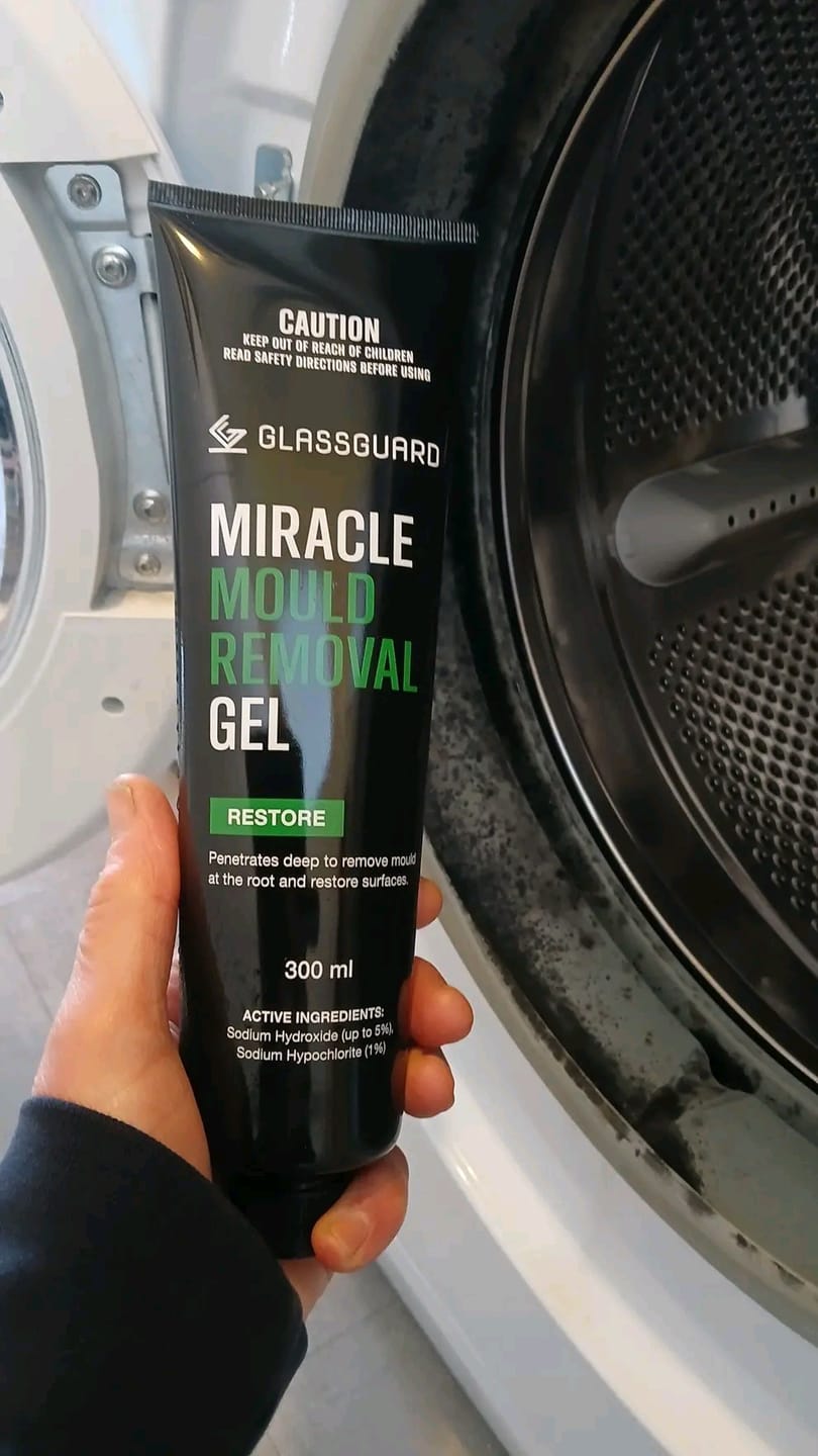 Customer photo review of GLASSGUARD™ Miracle Mould Removal Gel