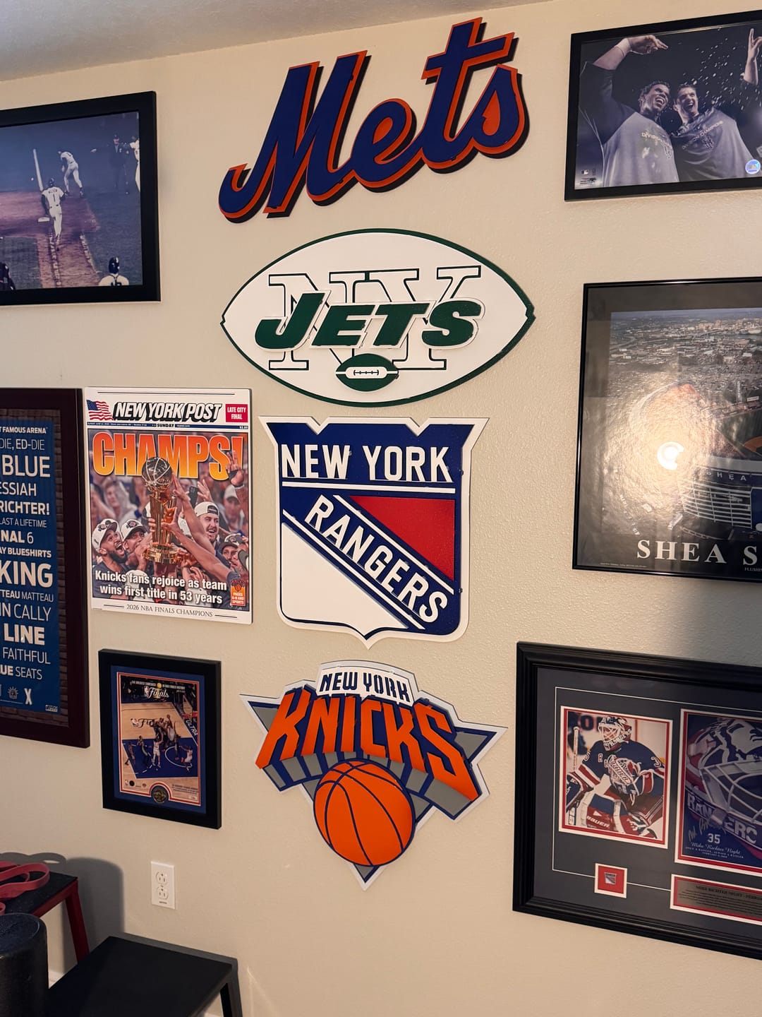 Customer photo review of New York Rangers NHL 3D Vintage Metal Wall Art