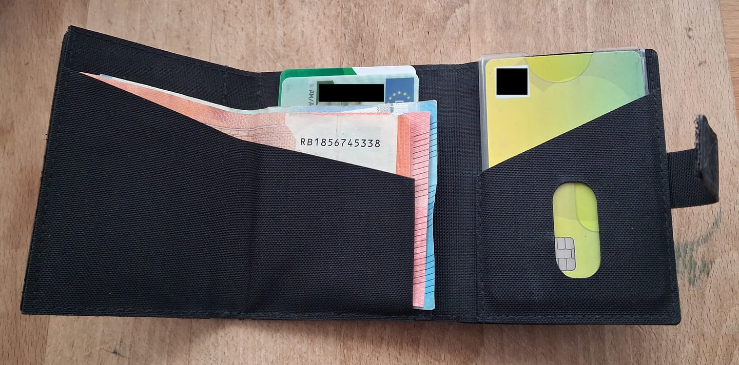 Customer photo review of Tactical Wallet MK2 - Schwarz