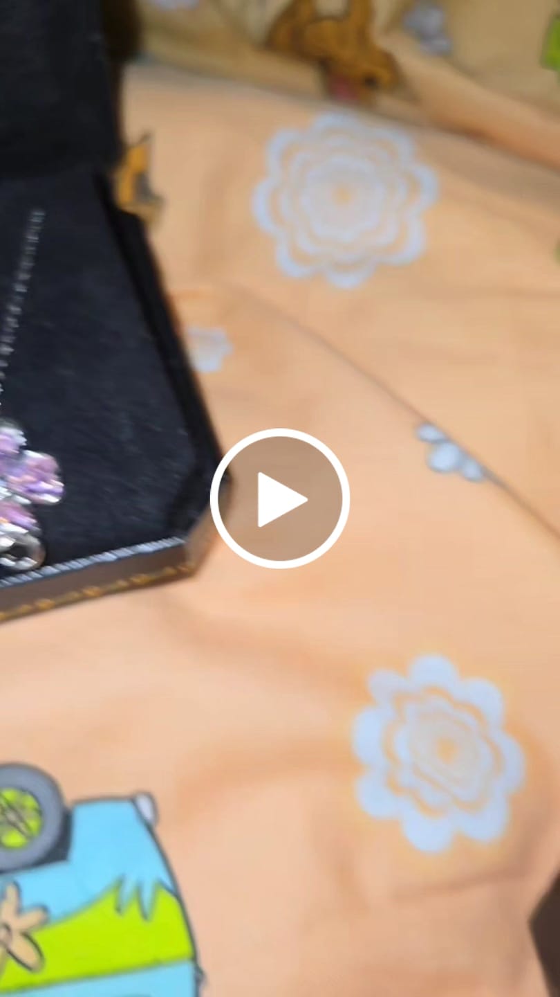 Customer video review of Silver Eternal Love Necklace Preorder