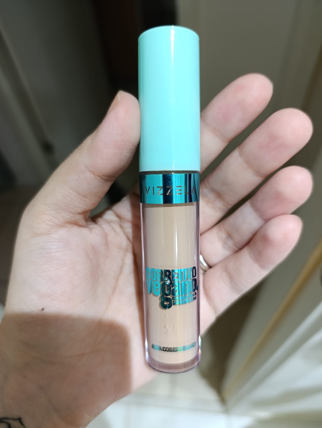 Customer photo review of Corretivo Líquido Matte - Vizzela