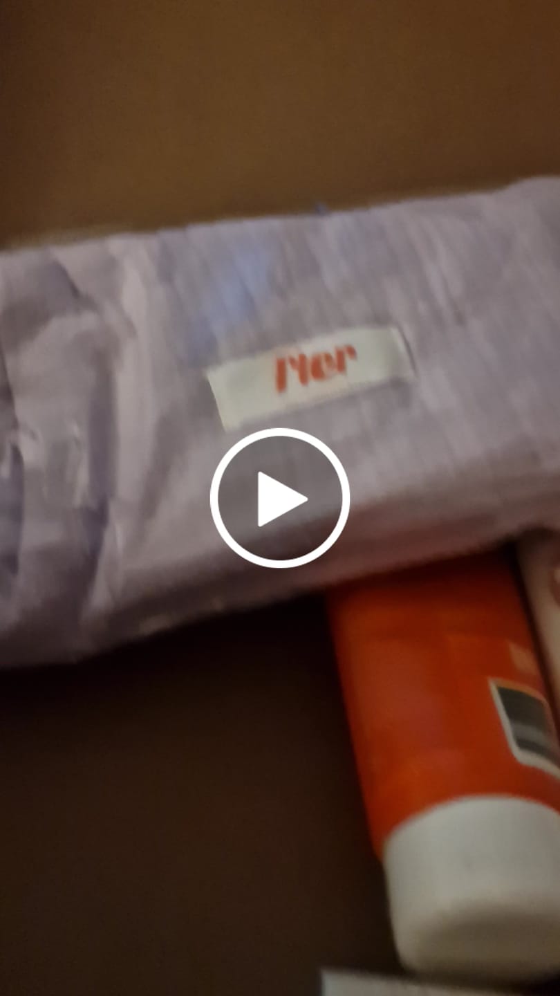 Customer video review of Gift - Vanity Case