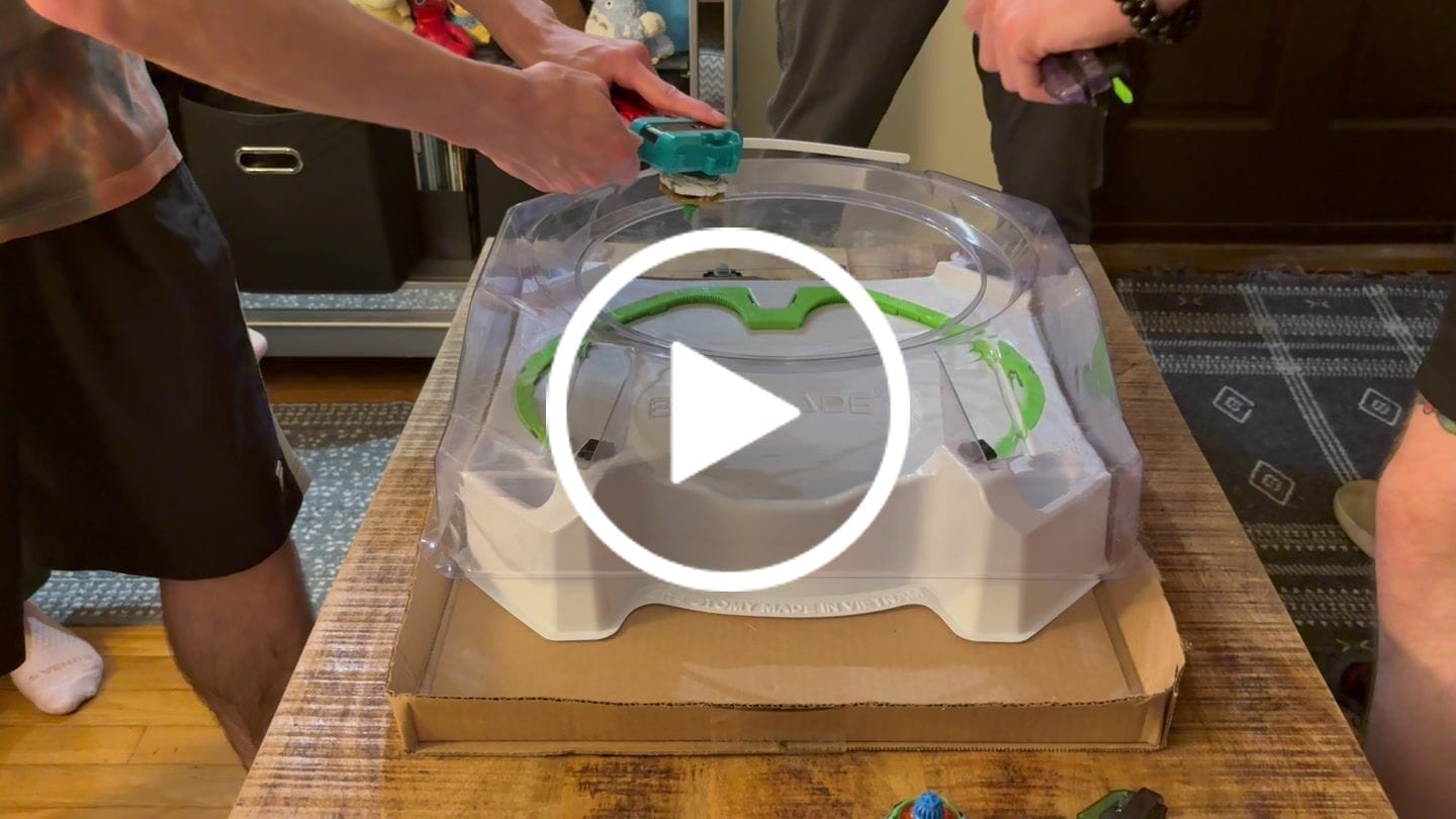 Customer video review of [Pre-Order] Takara Tomy Beyblade X UX-20 Starter Glory Valkyrie LF