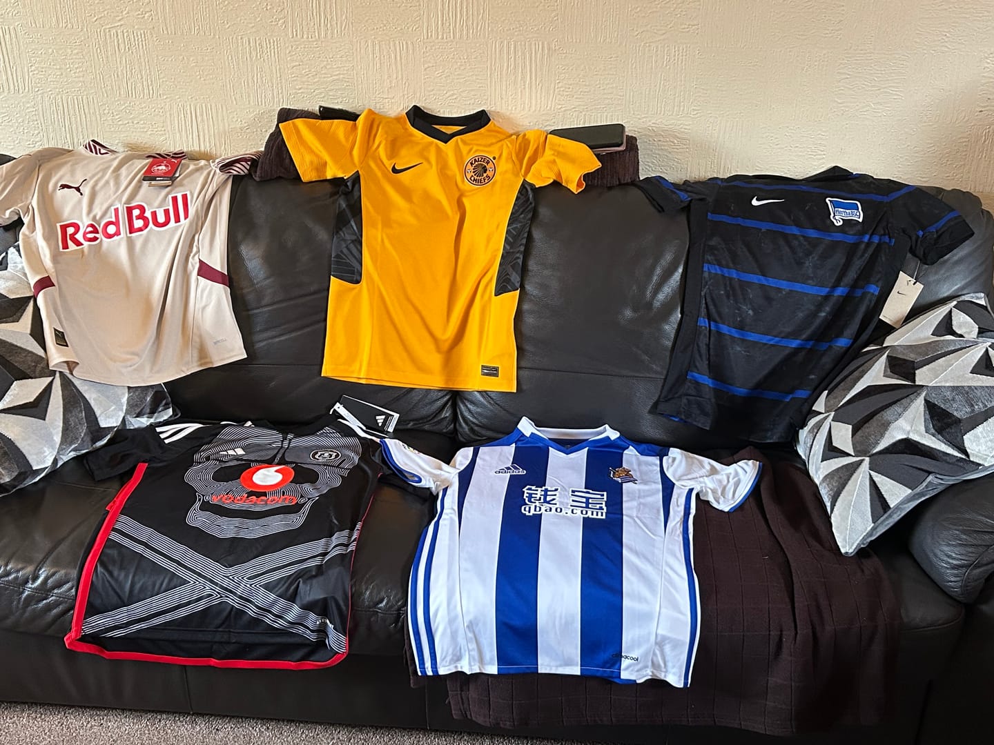 Customer photo review of Kid’s Football Shirt Bulk Mystery Box (5 Shirts)