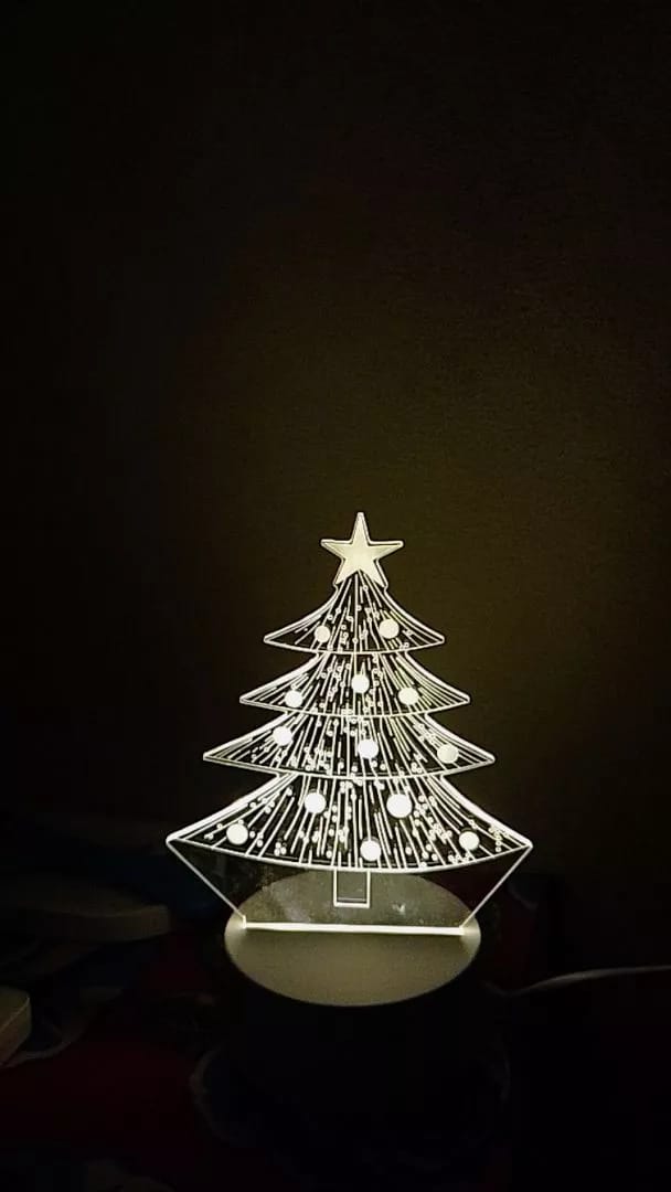 Customer photo review of Luminária de Mesa LED 3D Árvore de Natal