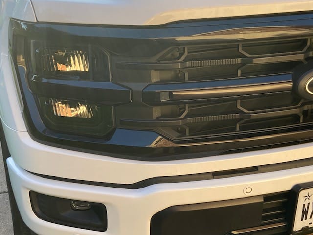 Customer photo review of Smoked LED Grille Amber Lights W/ Sequential Turn Signal For 2024+ Ford F150 XLT