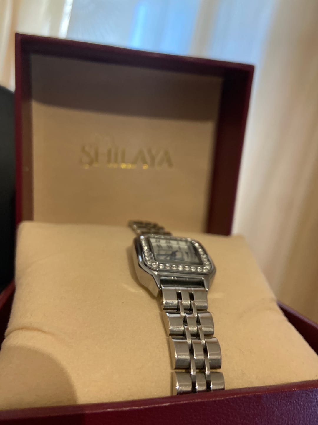 Customer photo review of LA MYKONOS MONTRE ARGENT AVEC CHIFFRES ARABES