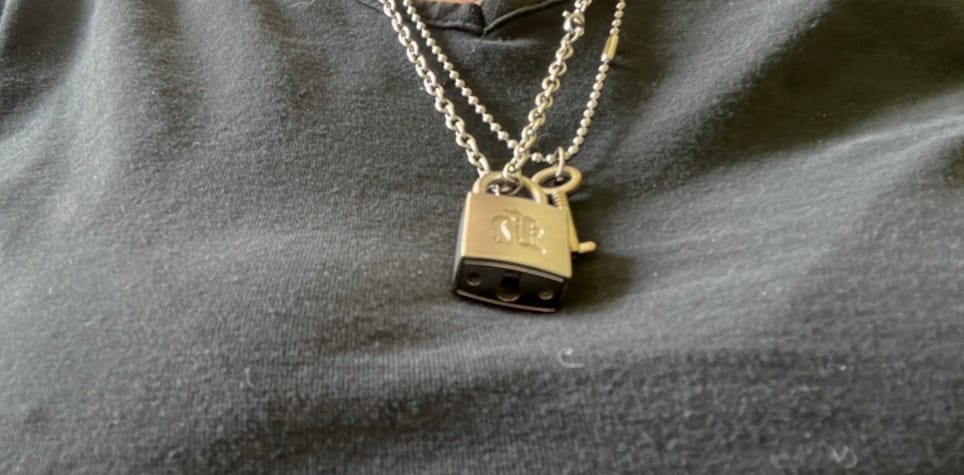 Customer photo review of SKZ Dominate: celebrATE Hyunjin Necklace